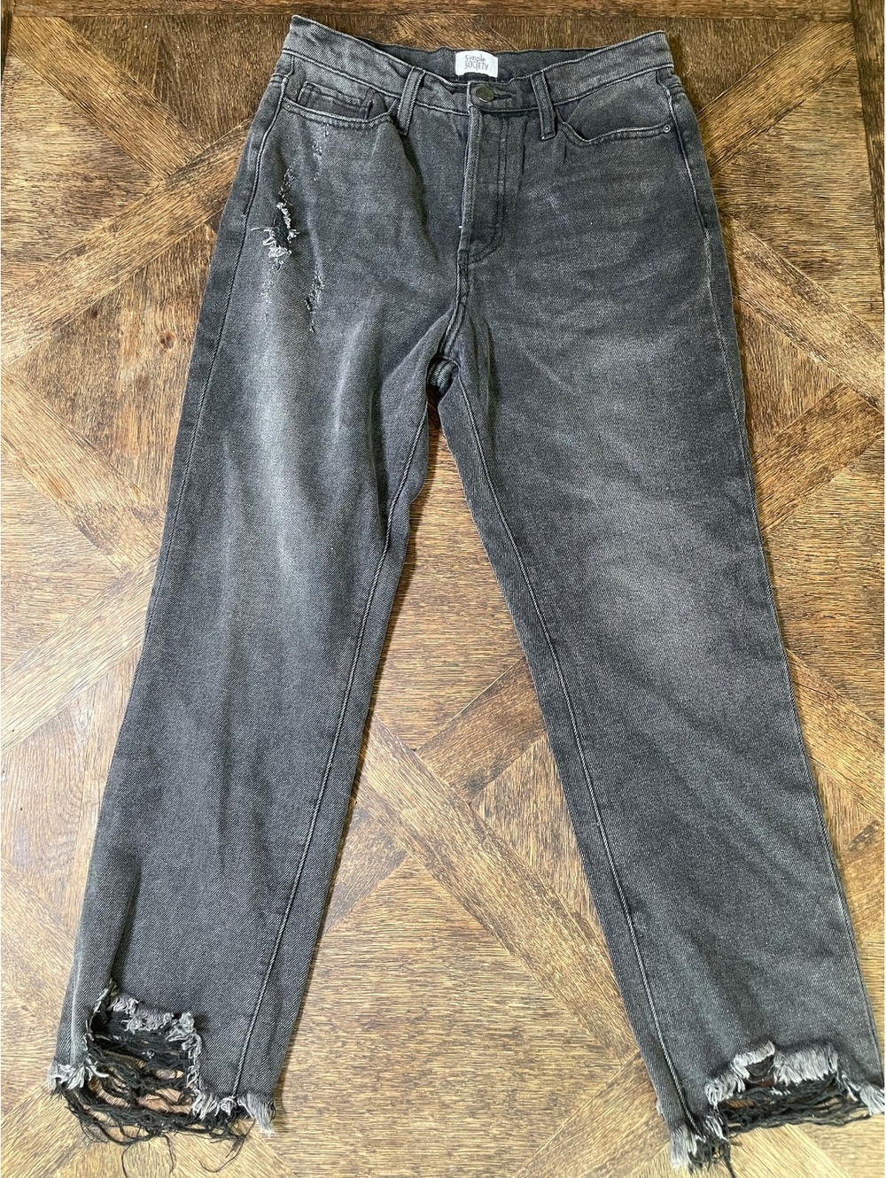 Simple society women’s black faded high rise crop ankle jean size 9/29